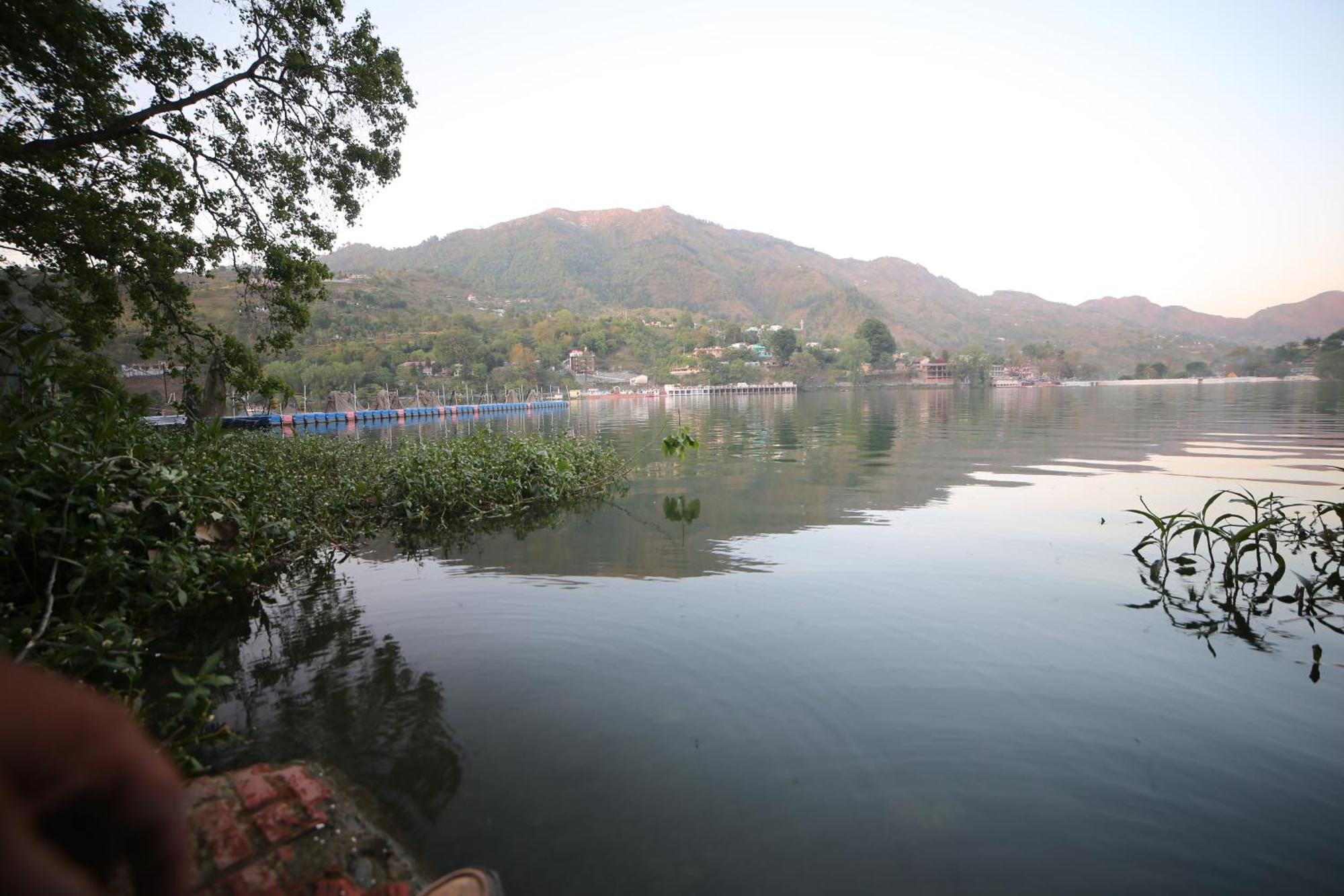 Royal Rosette Lake View Bhimtal Нейнитал Екстериор снимка