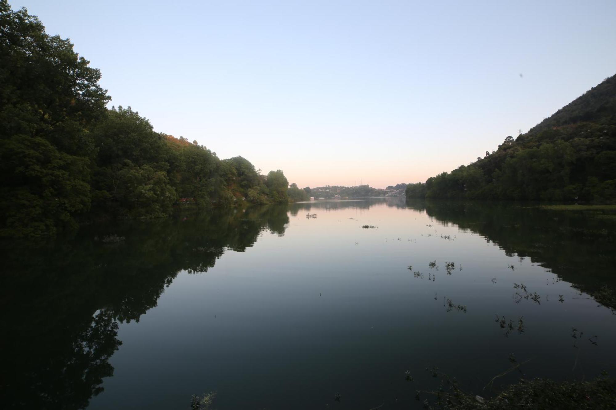 Royal Rosette Lake View Bhimtal Нейнитал Екстериор снимка