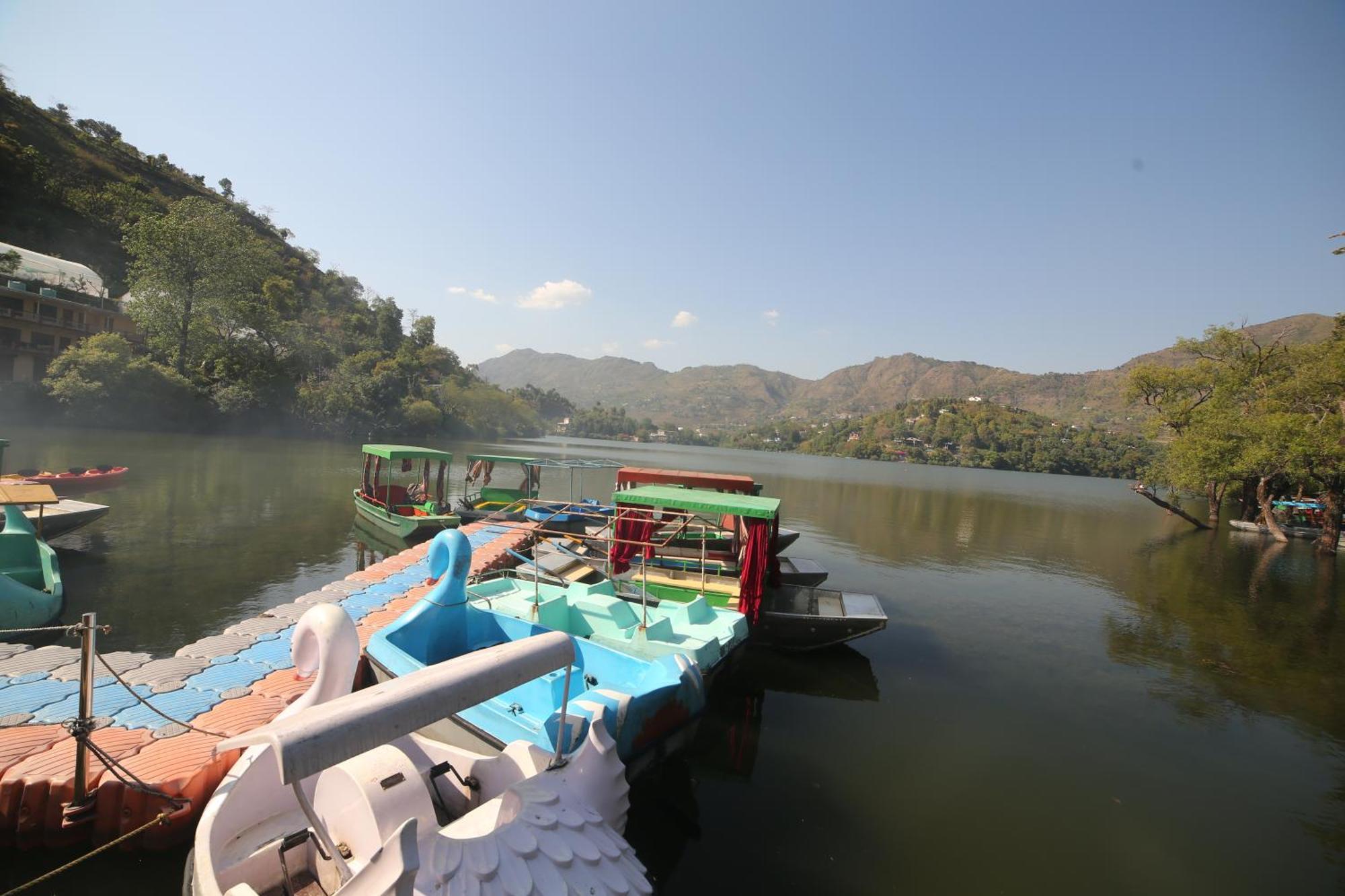 Royal Rosette Lake View Bhimtal Нейнитал Екстериор снимка