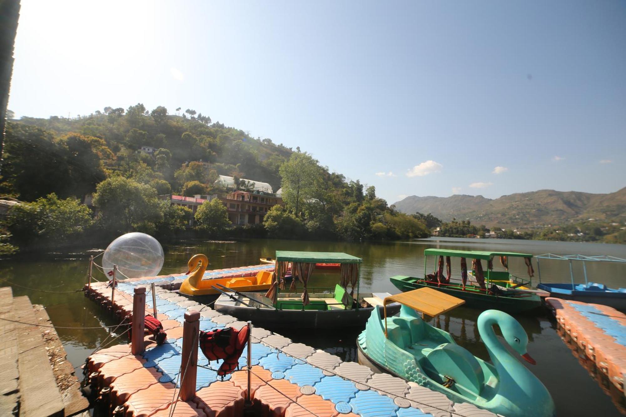 Royal Rosette Lake View Bhimtal Нейнитал Екстериор снимка
